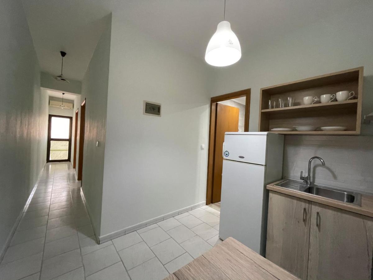 Thealos Inn Vrasná Exteriér fotografie