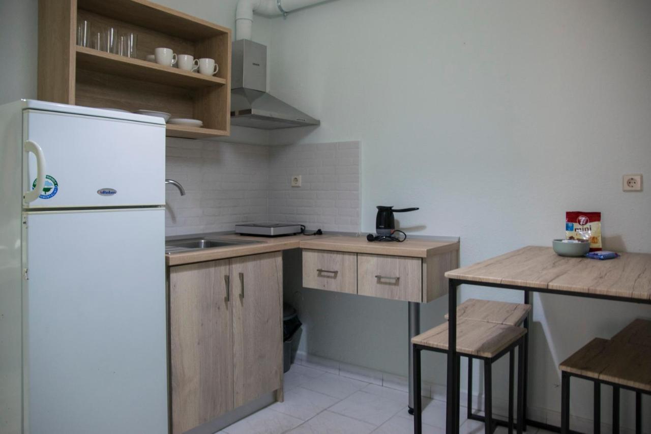 Thealos Inn Vrasná Exteriér fotografie