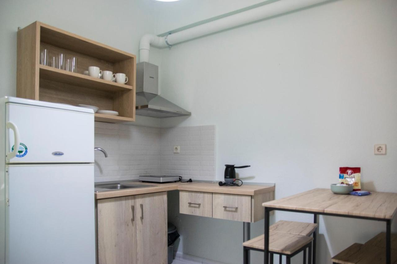 Thealos Inn Vrasná Exteriér fotografie