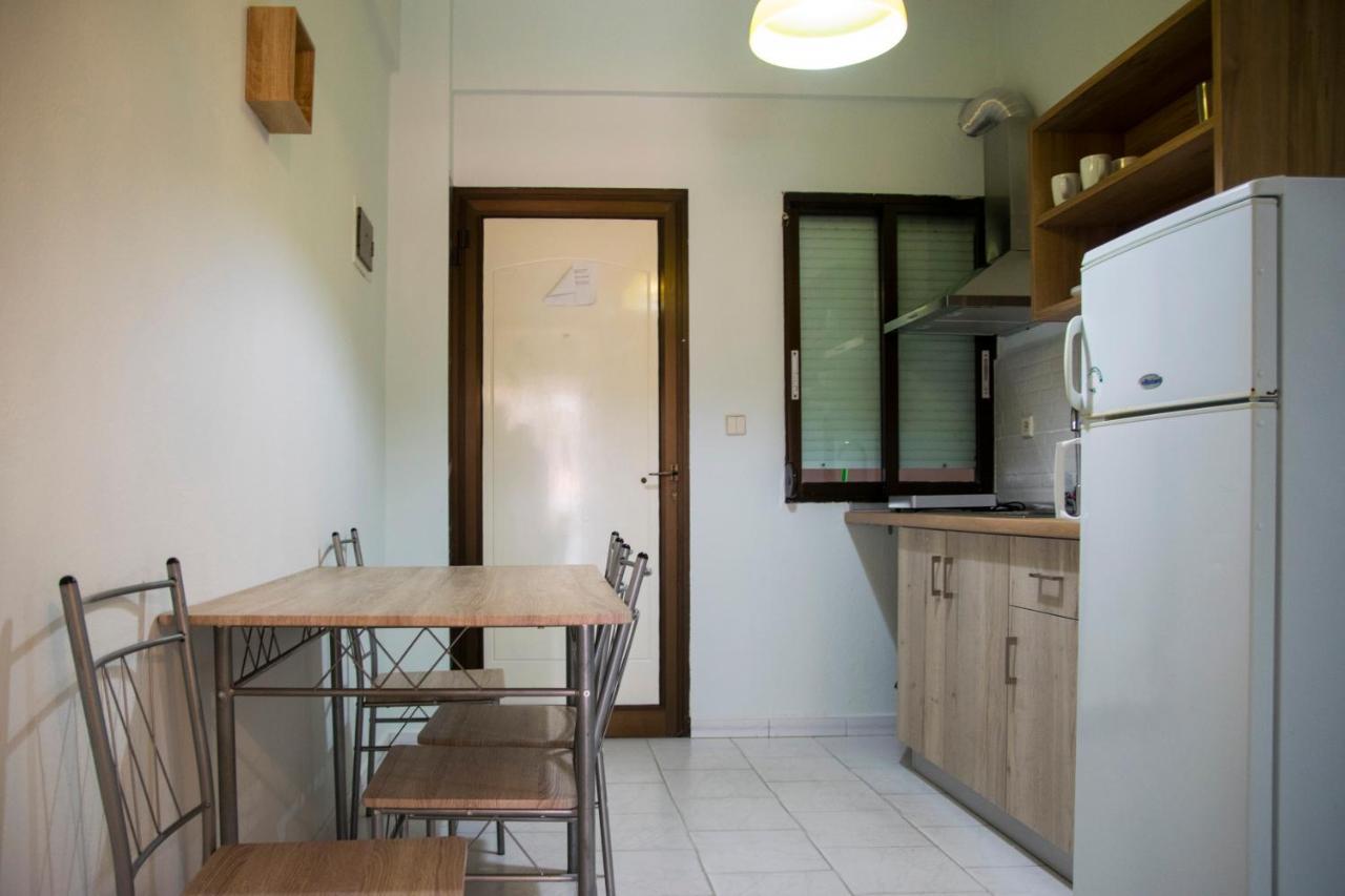 Thealos Inn Vrasná Exteriér fotografie